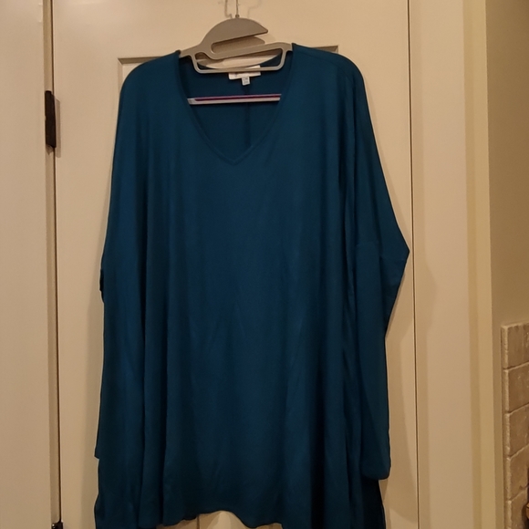 Grace & Lace Tops - NWOT Grace & Lace Royal Blue Tunic - L/ XL 14- 16W